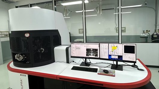 X射线光电子能谱仪